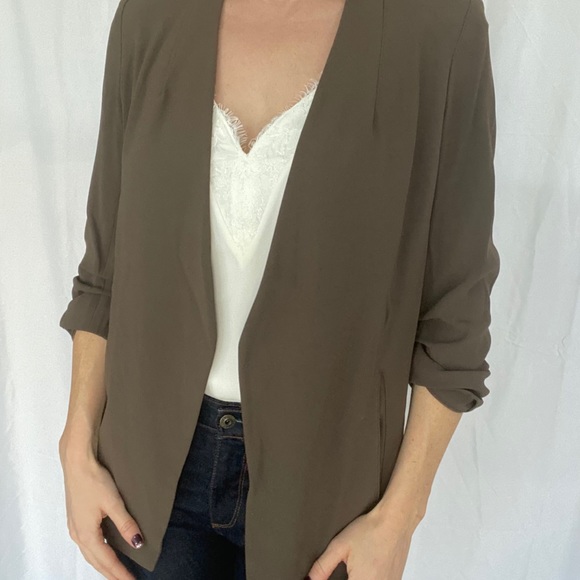 Aritzia unstructured brown blazer - Picture 3 of 3